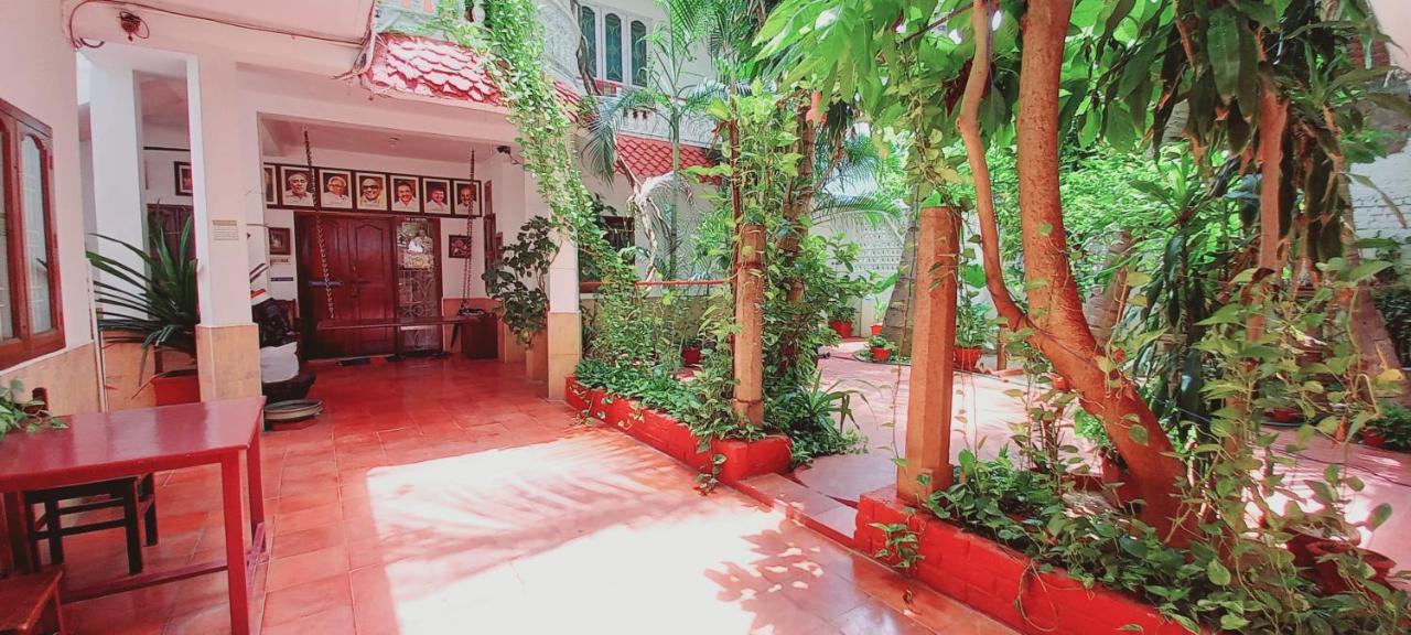 Daphne Hotel Mahabalipuram Eksteriør bilde